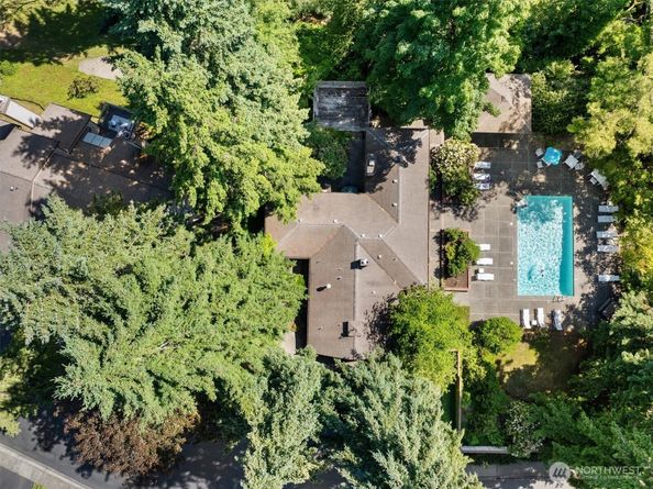 9623 NE Riverbend Drive 2B, Bothell WA 98011