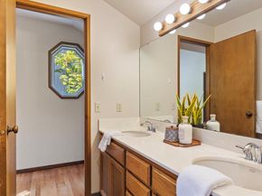 9623 NE Riverbend Drive 2B, Bothell WA 98011
