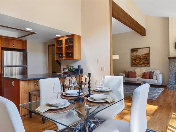 9623 NE Riverbend Drive 2B, Bothell WA 98011