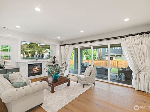 3348 218th Street SE, Bothell WA 98021