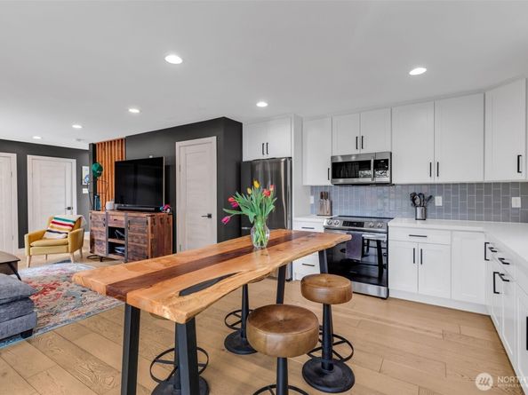 1111 SW Henderson Street, Seattle WA 98106
