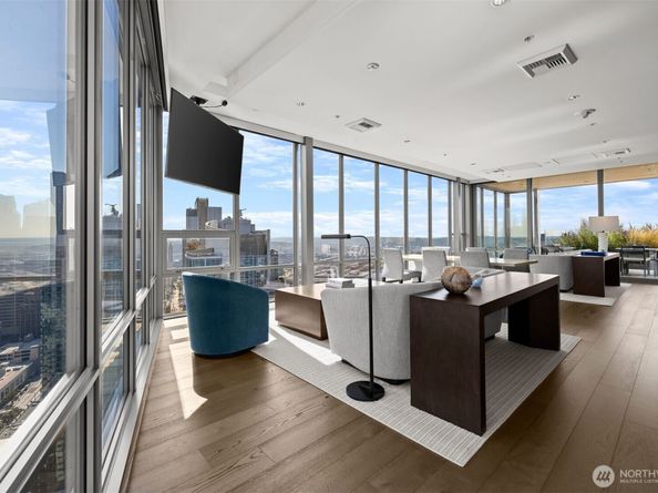 121 Stewart Street 2402, Seattle WA 98101
