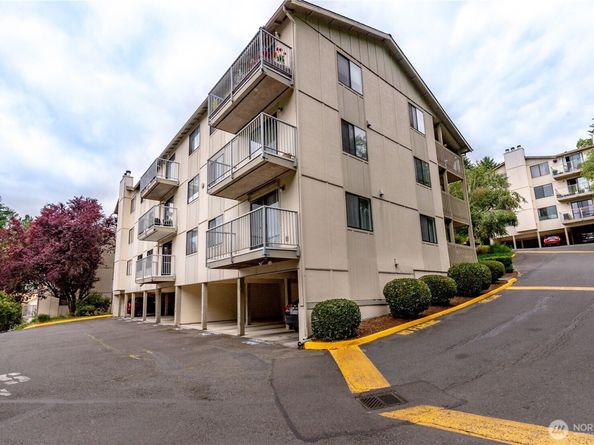 13235 12th Avenue SW 1012, Seattle WA 98146