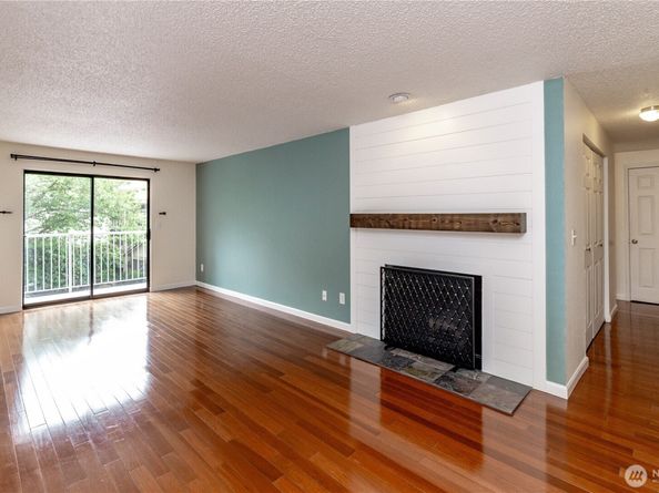 13235 12th Avenue SW 1012, Seattle WA 98146