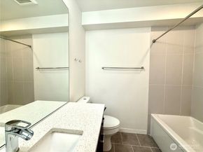 2705 Franklin Avenue E, Seattle WA 98102