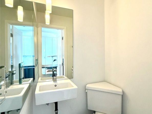 2705 Franklin Avenue E, Seattle WA 98102