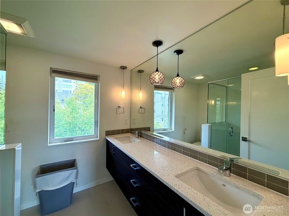 2705 Franklin Avenue E, Seattle WA 98102