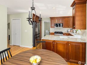 20227 188th Avenue NE, Woodinville WA 98077