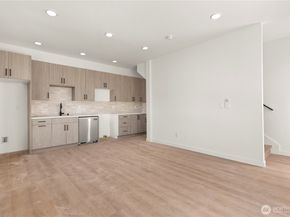 6544 D Latona Avenue NE, Seattle WA 98115