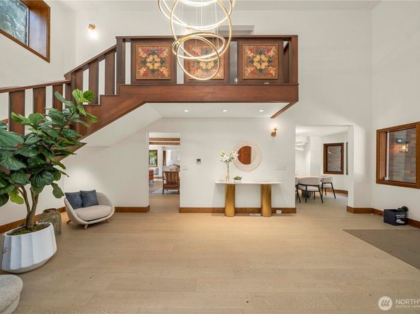 13710 41st Avenue NE, Seattle WA 98125
