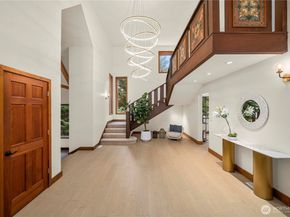 13710 41st Avenue NE, Seattle WA 98125