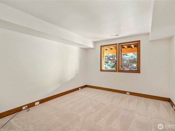 13710 41st Avenue NE, Seattle WA 98125