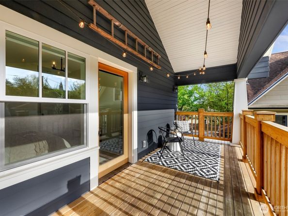 707 21st Avenue B, Seattle WA 98122