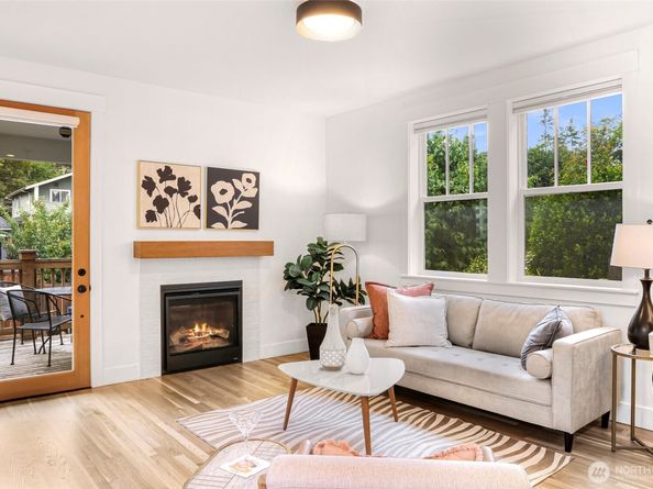 707 21st Avenue B, Seattle WA 98122