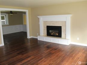 14207 177th Avenue SE, Renton WA 98059