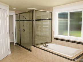 14207 177th Avenue SE, Renton WA 98059