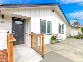 17801 111th Avenue SE, Renton WA 98055