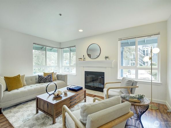 12019 NE 204TH Place D303, Bothell WA 98011