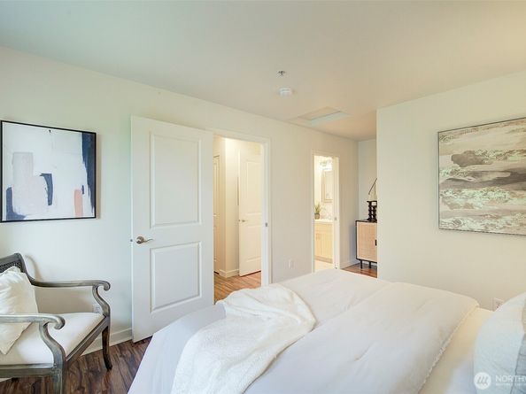 12019 NE 204TH Place D303, Bothell WA 98011