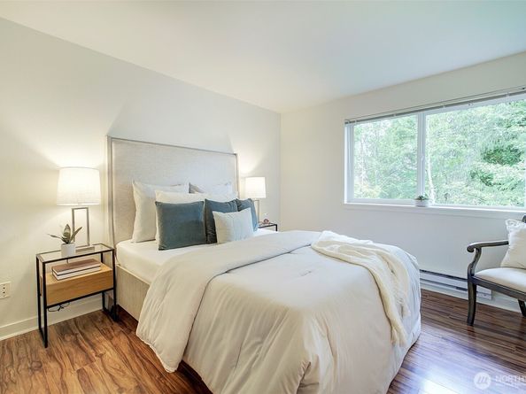 12019 NE 204TH Place D303, Bothell WA 98011