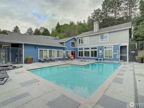 12019 NE 204TH Place D303, Bothell WA 98011