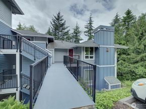 12019 NE 204TH Place D303, Bothell WA 98011