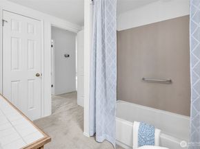 22451 SE 42nd Terrace 1181, Issaquah WA 98029