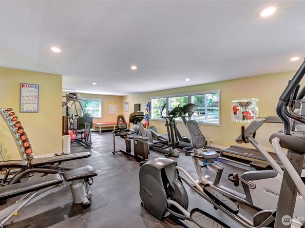 22451 SE 42nd Terrace 1181, Issaquah WA 98029