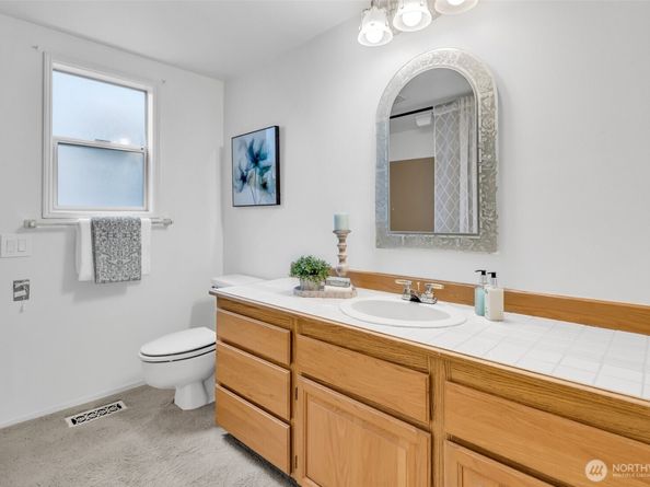 22451 SE 42nd Terrace 1181, Issaquah WA 98029