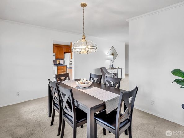 22451 SE 42nd Terrace 1181, Issaquah WA 98029