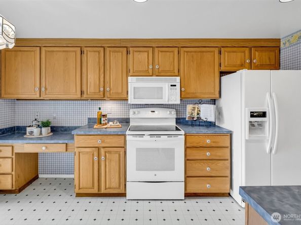22451 SE 42nd Terrace 1181, Issaquah WA 98029