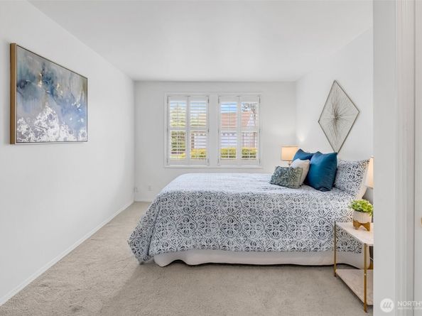 22451 SE 42nd Terrace 1181, Issaquah WA 98029