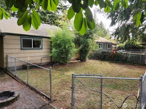 18027 Sunnyside Avenue N, Shoreline WA 98133