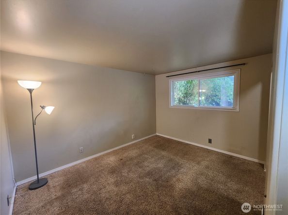 18027 Sunnyside Avenue N, Shoreline WA 98133