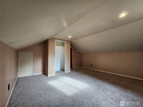 18027 Sunnyside Avenue N, Shoreline WA 98133