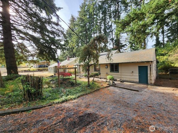 18027 Sunnyside Avenue N, Shoreline WA 98133
