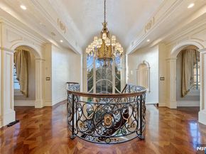 78 Roberts Road, Englewood Cliffs NJ 07632