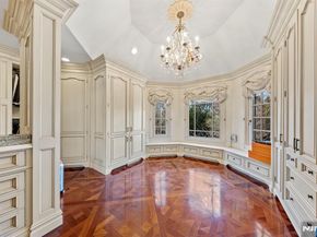 78 Roberts Road, Englewood Cliffs NJ 07632