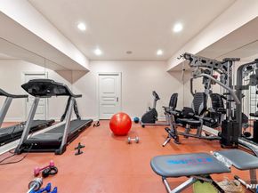 78 Roberts Road, Englewood Cliffs NJ 07632