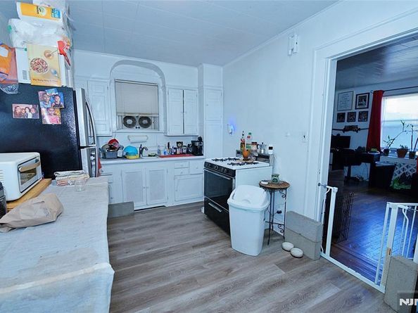 458 Shannon Place, Cliffside Park NJ 07010