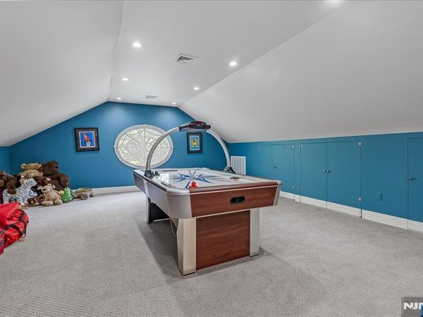 294 Oakwood Road, Englewood NJ 07631