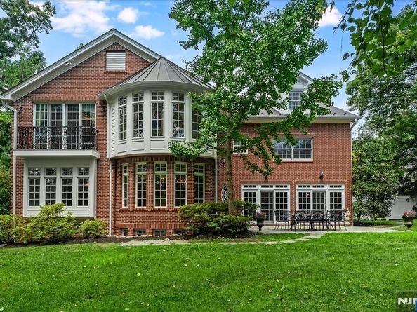 294 Oakwood Road, Englewood NJ 07631