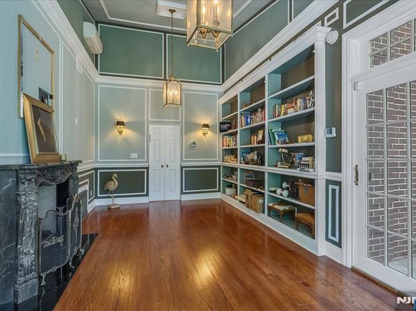 294 Oakwood Road, Englewood NJ 07631