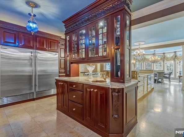 294 Oakwood Road, Englewood NJ 07631
