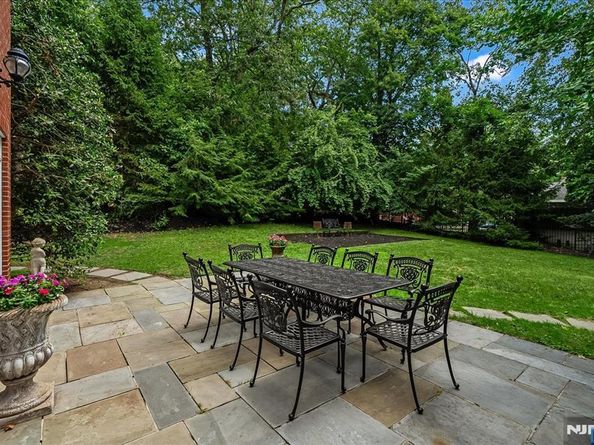 294 Oakwood Road, Englewood NJ 07631