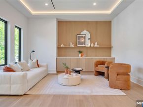 1077 Abbott Boulevard, Fort Lee NJ 07024