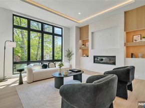 1077 Abbott Boulevard, Fort Lee NJ 07024