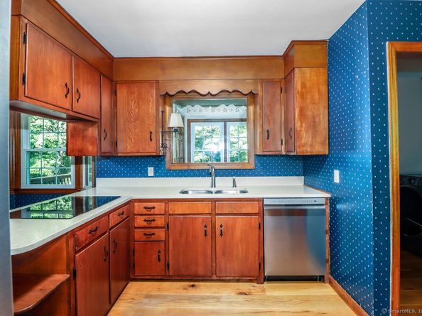 38 Fairmount Drive, Danbury CT 06811