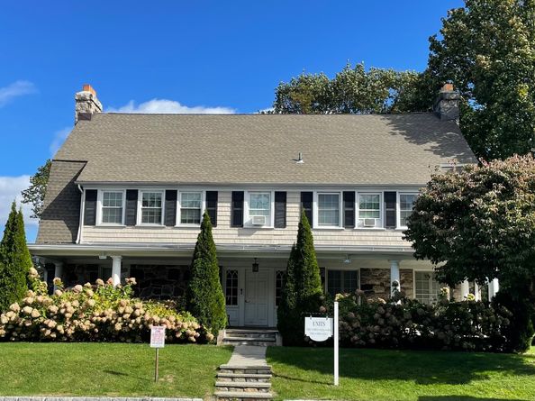151 Courtland Avenue APT 1, Stamford CT 06902