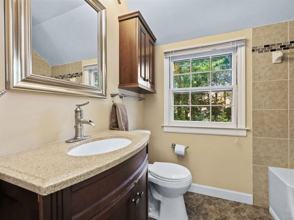 17 Lynn Court, Darien CT 06820